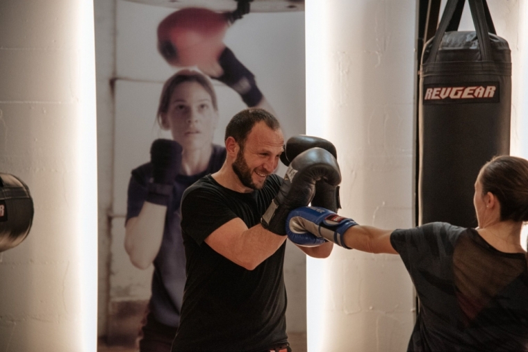 activité fin d'année en entreprise, initiation à la boxe